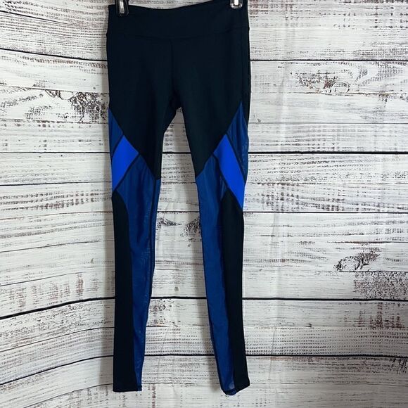 Fabletics leggings Womens Size XS color Block Mesh Full length active pants - Picture 4 of 8